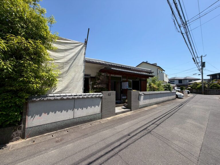 【春日市ちくし台】解体工事中レポート｜手作業の内部解体と徹底分別の様子をお届けします🔨
