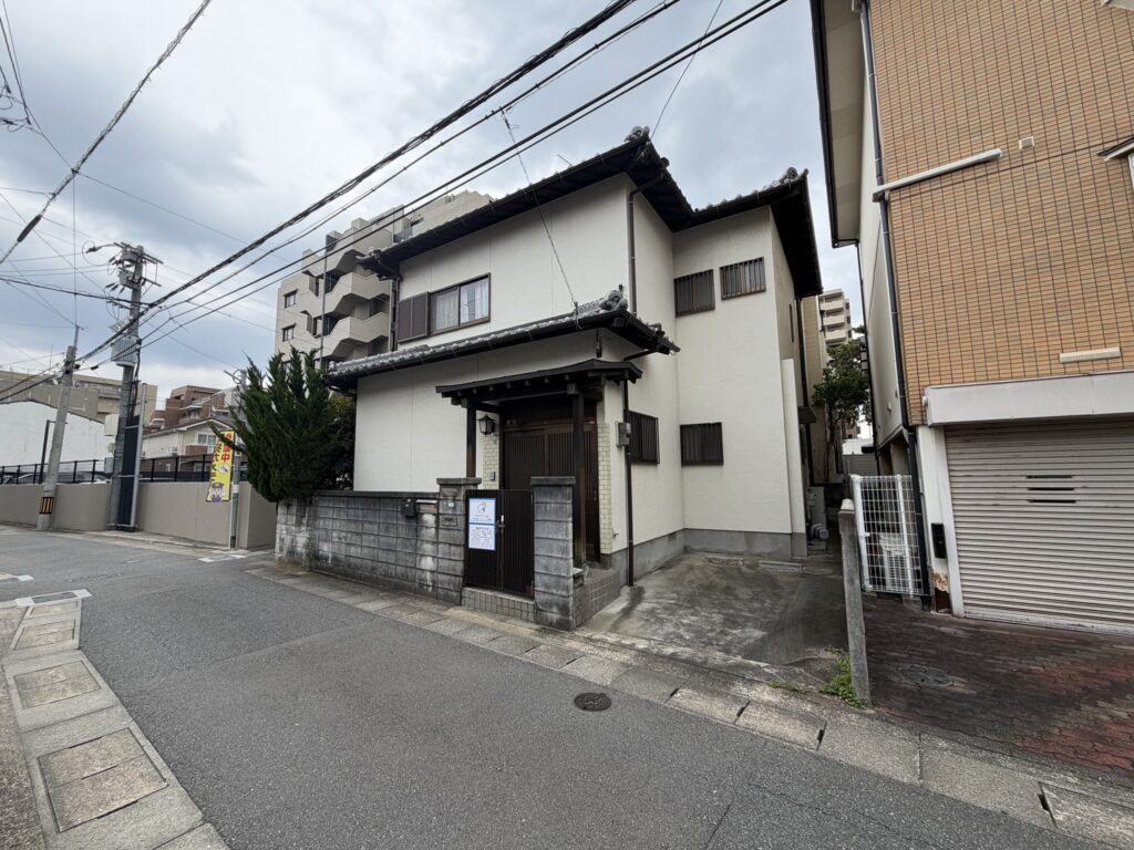 【福岡市早良区百道】木造2階建の解体工事スタート｜全国的なハウスメーカー様との緻密な現地打ち合わせから始まる「未来への準備」🏠🚜