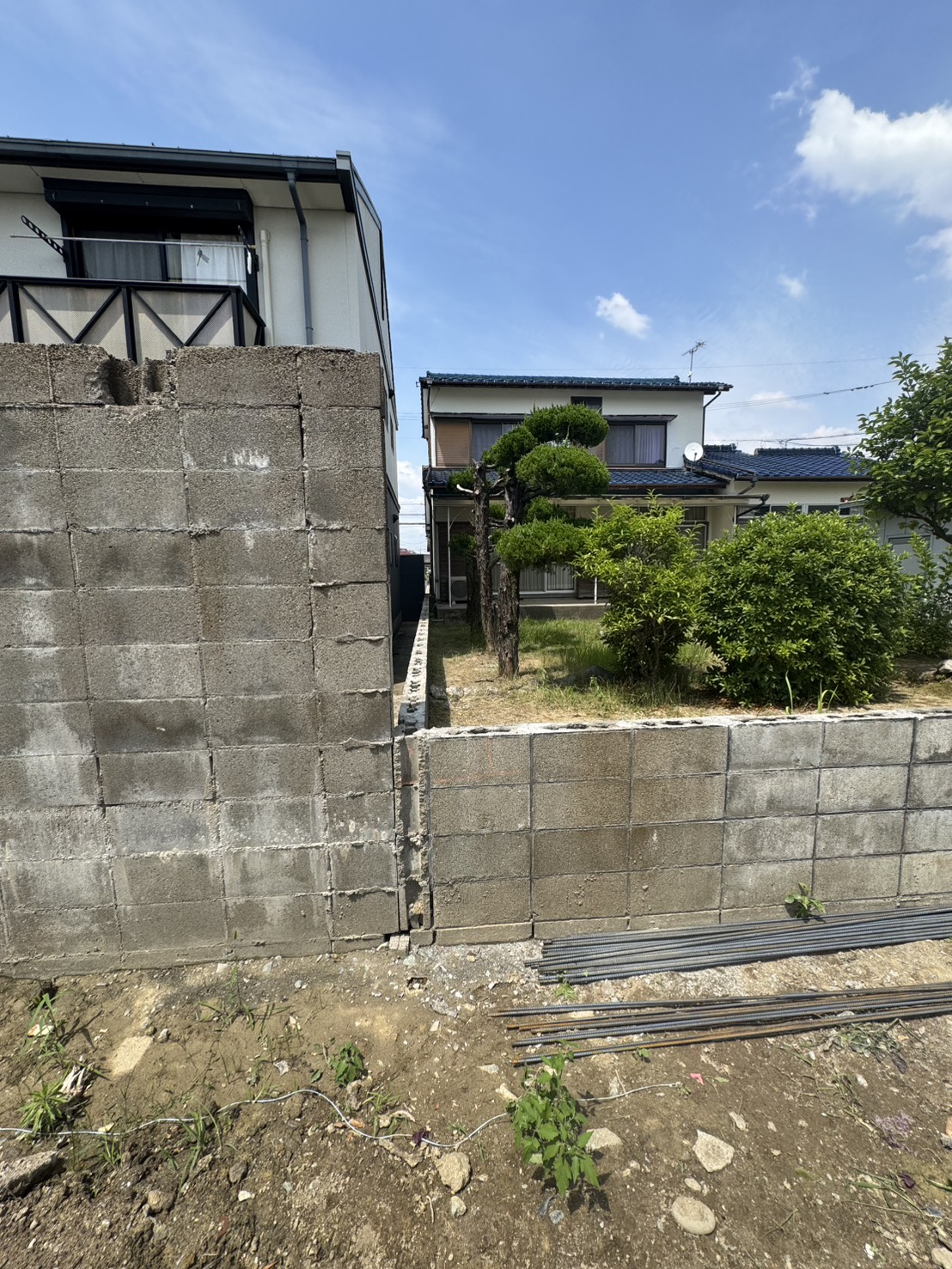 完工 部分解体で低く安全になったブロック塀 久留米市大石町