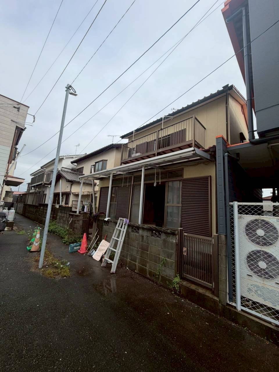 糟屋郡志免町東公園台・足場設置前の木造2階建て住宅の外観全景