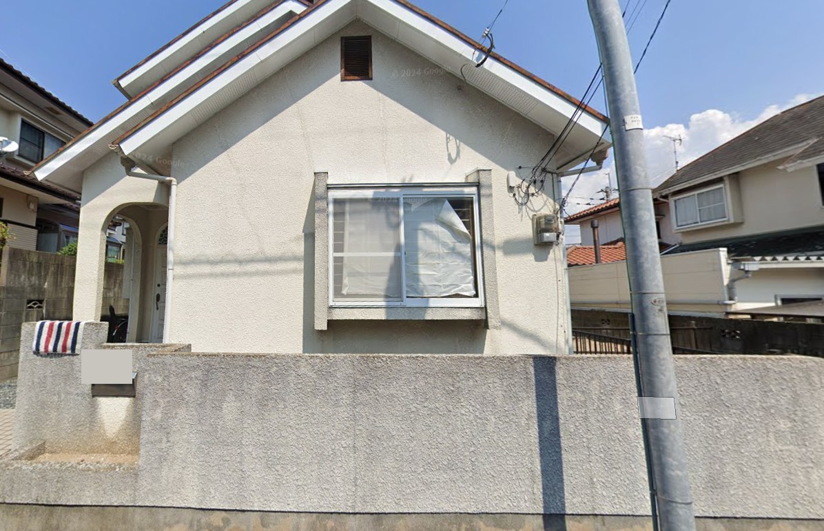 博多区浦田 木造2階建て住宅の解体前(前面)