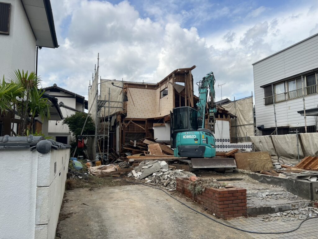 【福岡市早良区】有田の木造2階建て、解体工事が本格化しています🚜｜現場レポート