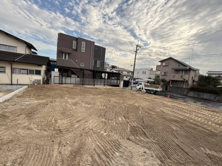 【福岡市城南区】干隈の木造2階建て、解体工事が完了しました｜家の中の手作業から整地まで🌱